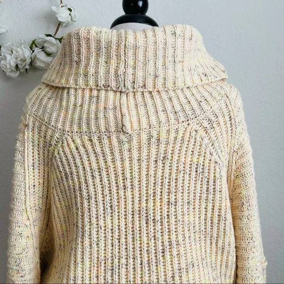 Free People Oversized Pullover Sweater - Picture 10 of 14